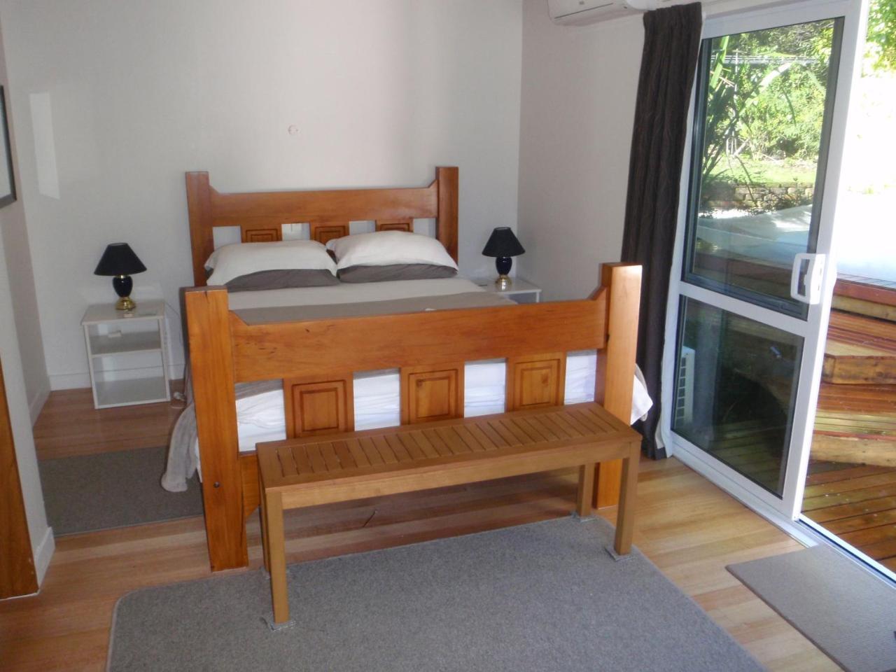 Beach Front:Palms-On-The-Beach.Kaiteriteri. Exterior photo