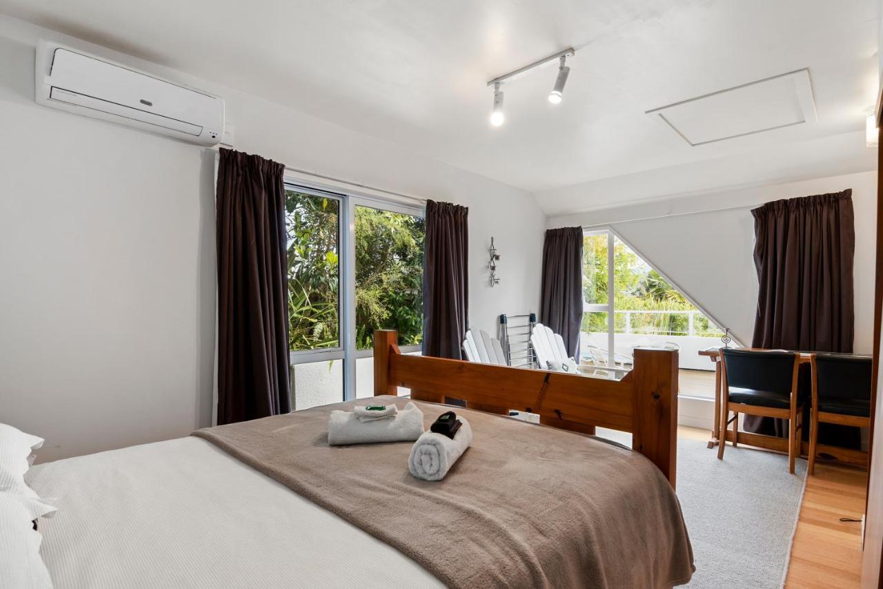 Beach Front:Palms-On-The-Beach.Kaiteriteri. Exterior photo